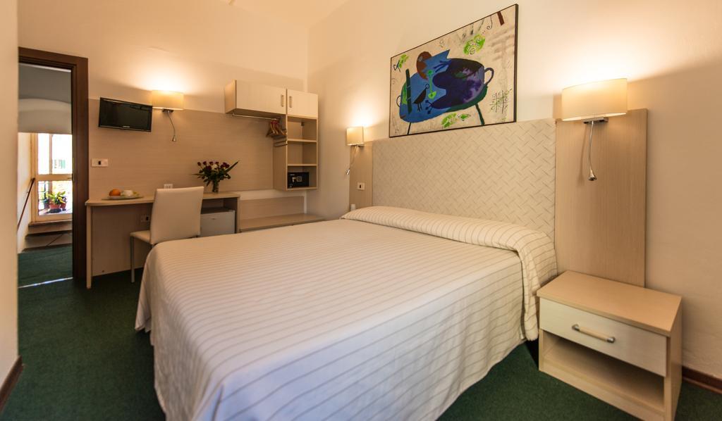 Hotel Ariston Piombino Room photo