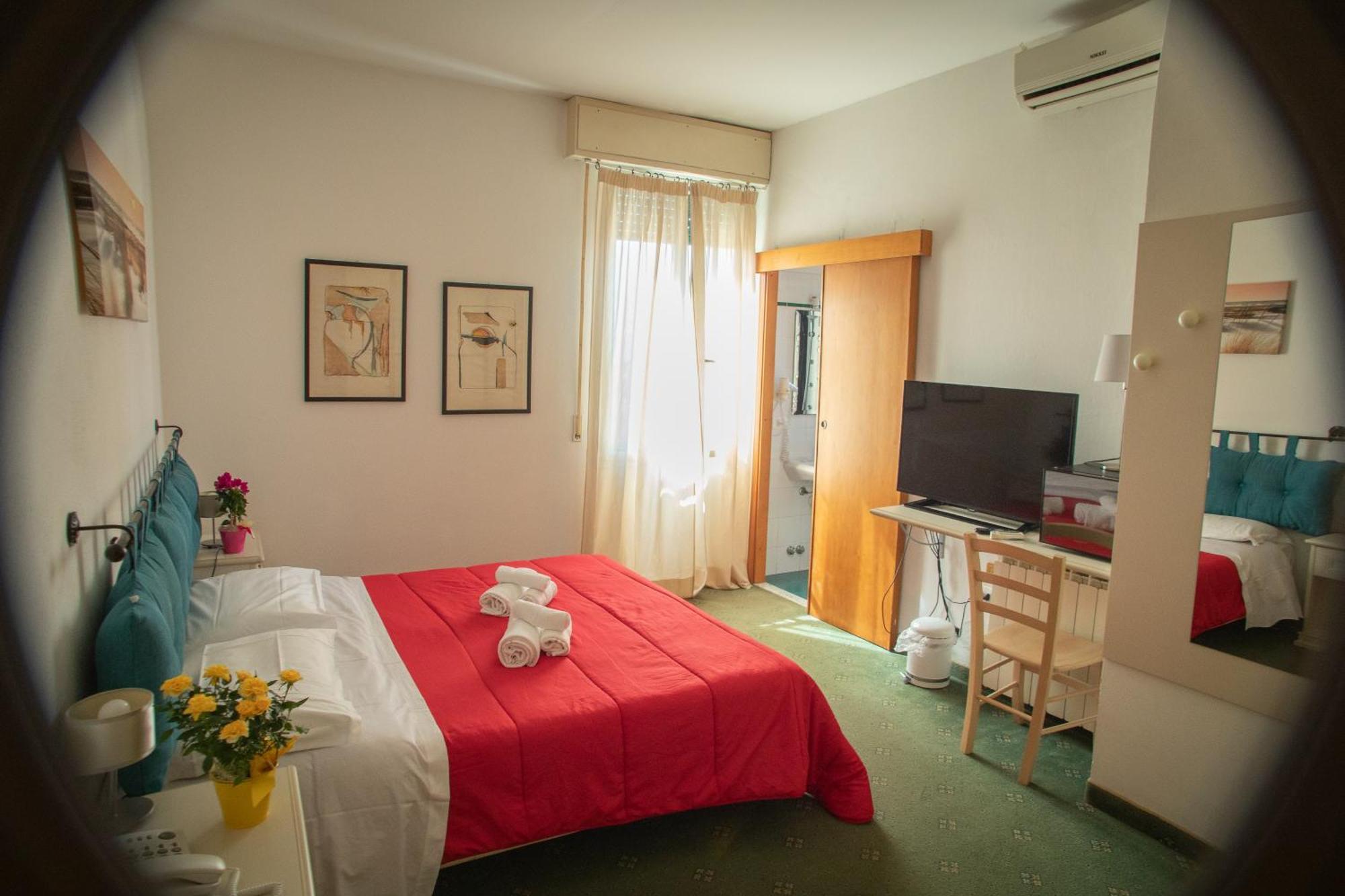 Hotel Ariston Piombino Exterior photo