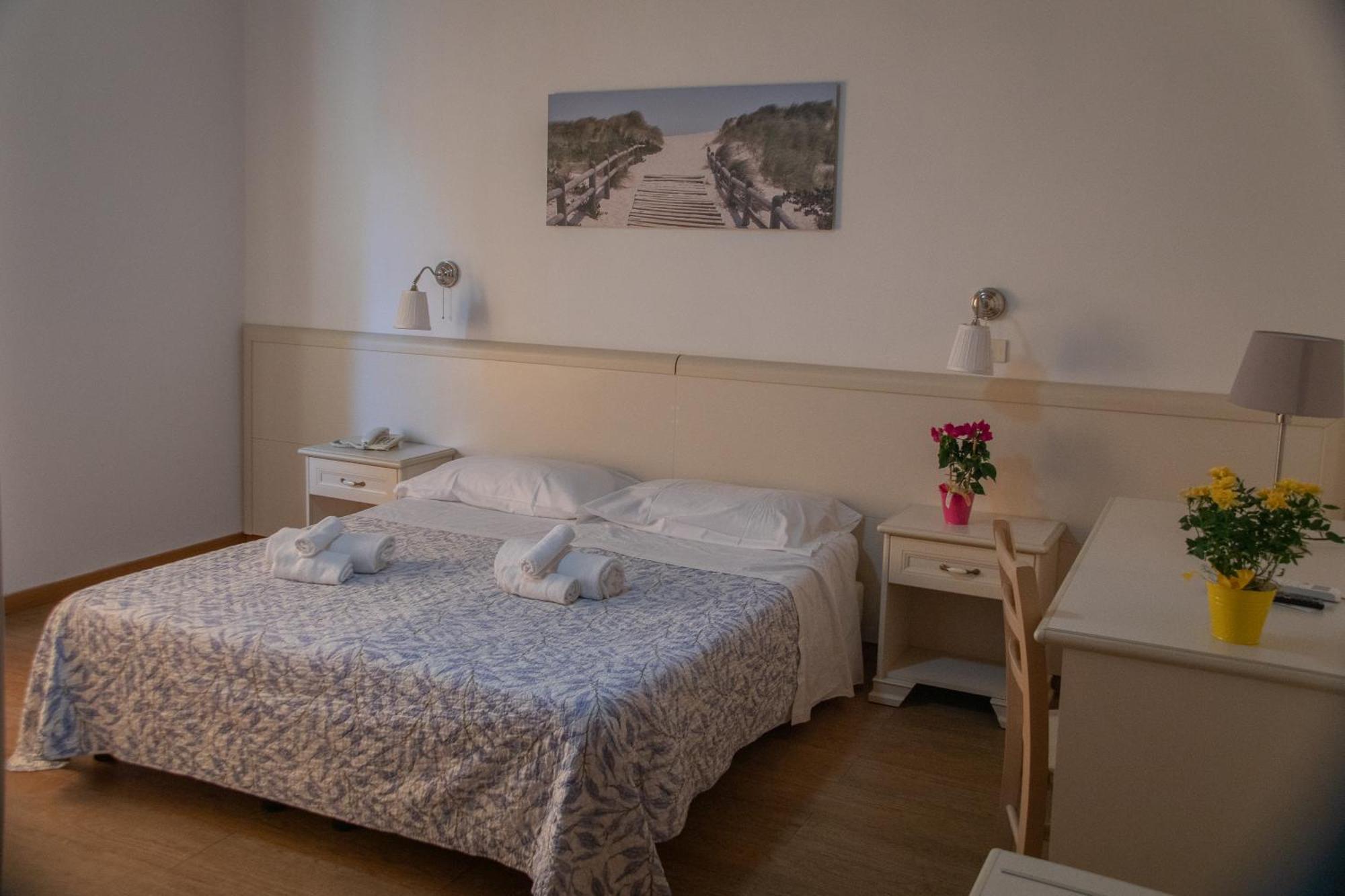Hotel Ariston Piombino Exterior photo